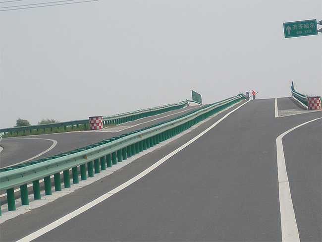 邯郸高速公路护栏的材质与规格